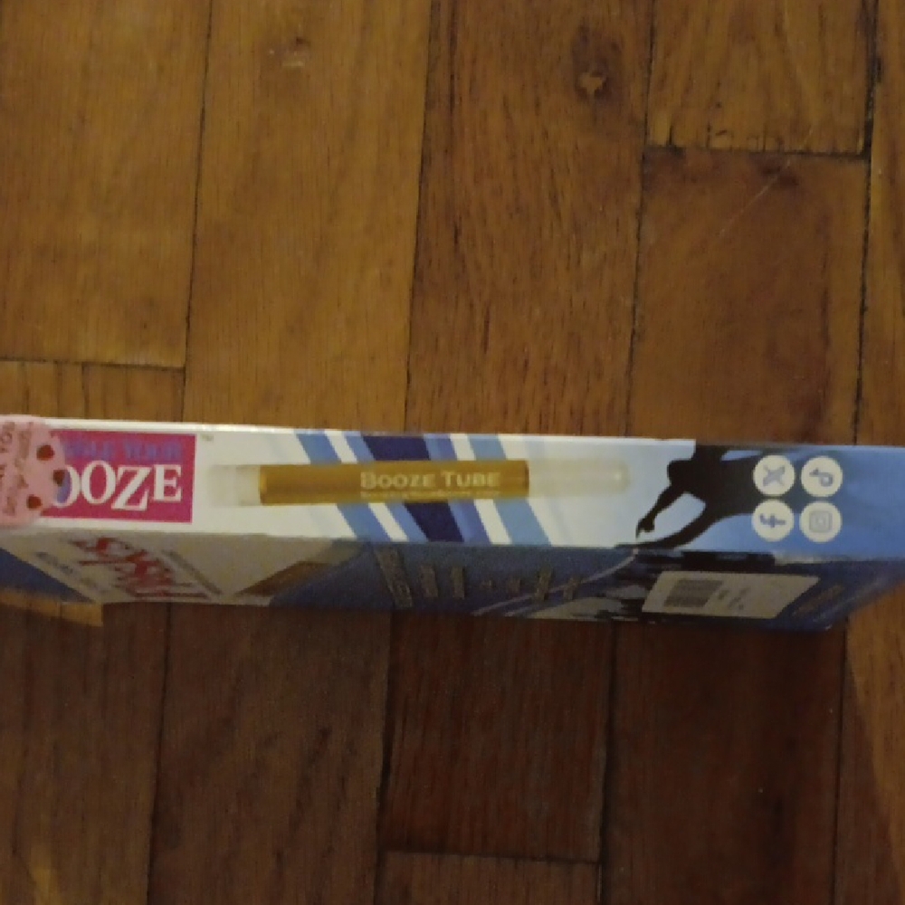 Smuggle Your Booze Tampon Flasks Perfect Gag Gift NWT - Picture 4 of 4